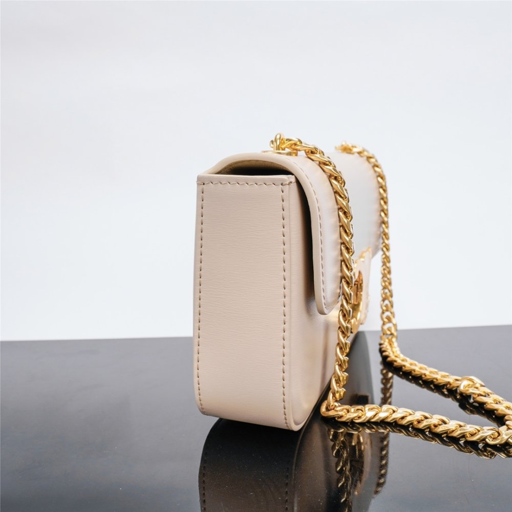 A bag across shoulder on chain leather 20 cm фото 4