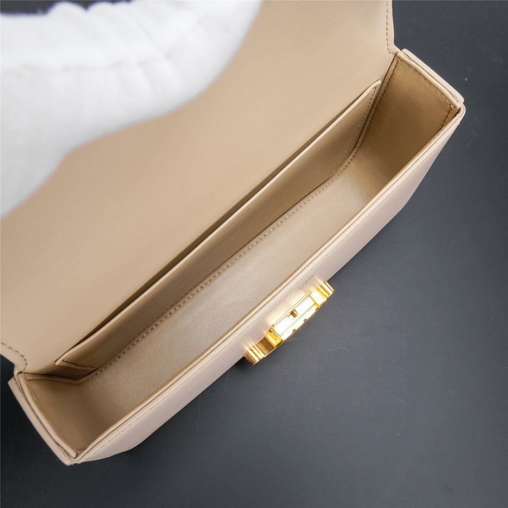 A bag across shoulder on chain leather 20 cm фото 9