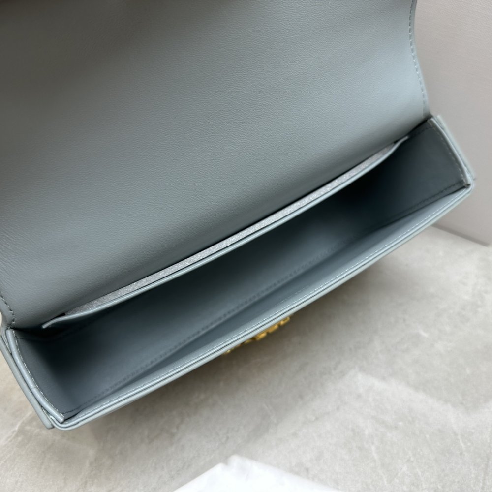 Сумка через плечо на цепочке кожаная 20 см фото 9