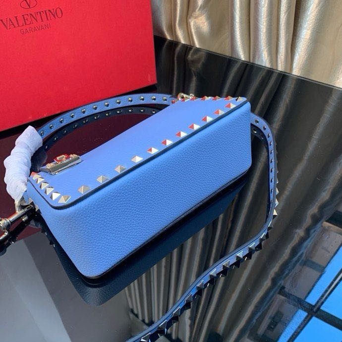 Сумка через плечо Rockstud из мелкозернистой телячьей кожи 19 см фото 3