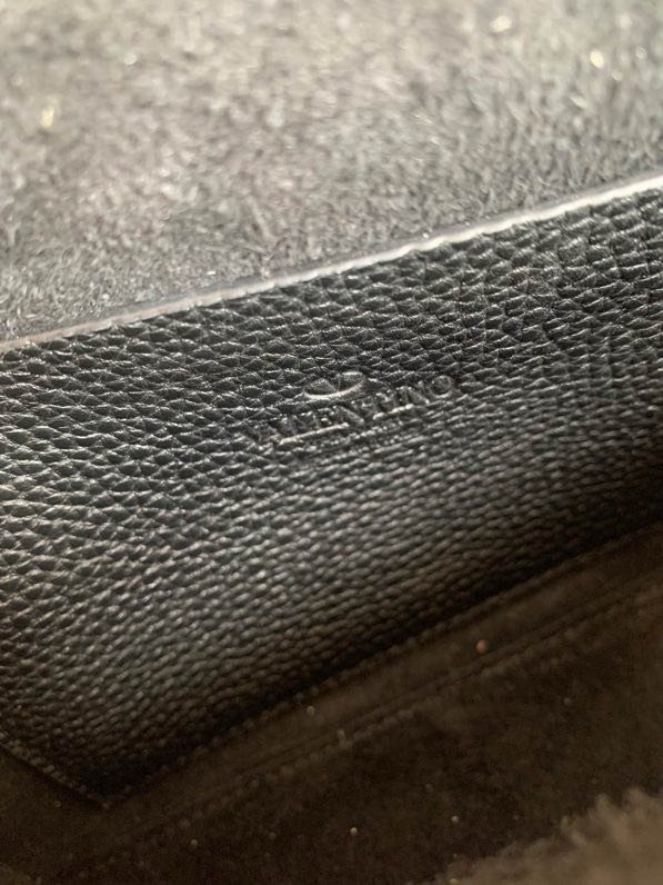 Сумка через плечо Rockstud из мелкозернистой телячьей кожи 22 см фото 2