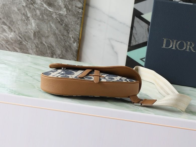 A bag across shoulder Saddle 27 cm фото 2