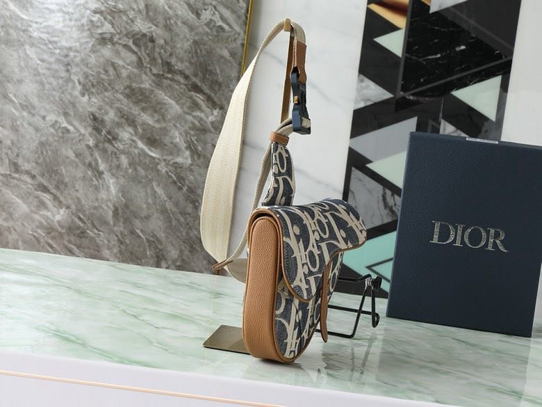 A bag across shoulder Saddle 27 cm фото 6