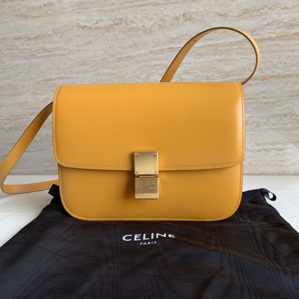 Сумка Classic Box Bag 24 см через плечо