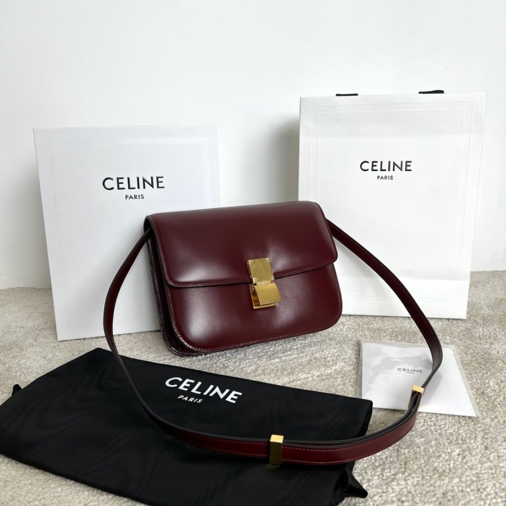 Сумка Classic Box Bag 24 см через плечо