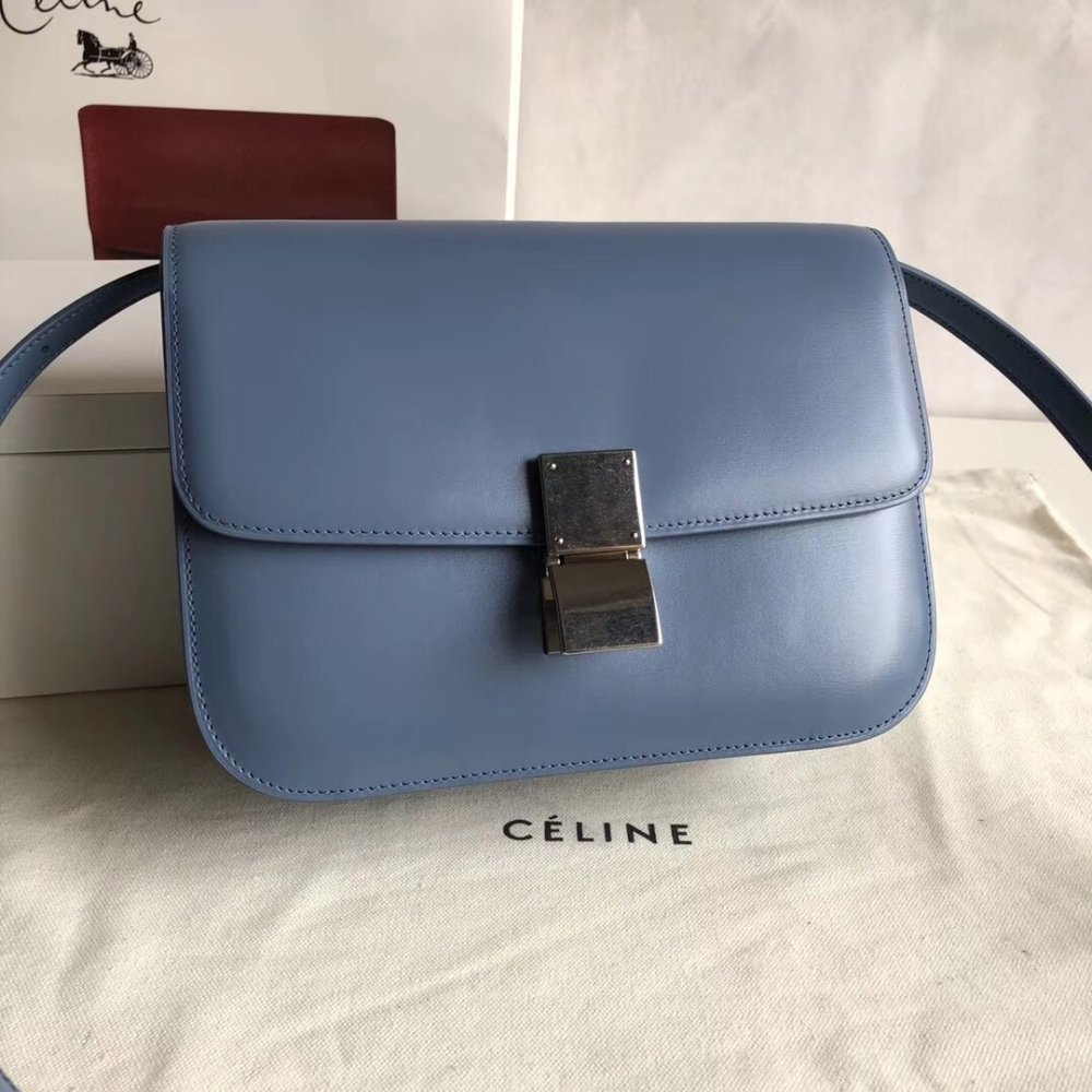 Сумка Classic Box Bag 24 см через плечо