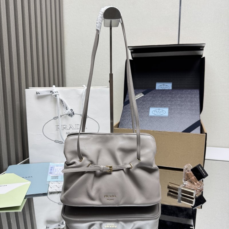 Сумка Cloud Bag кожаная 25 см