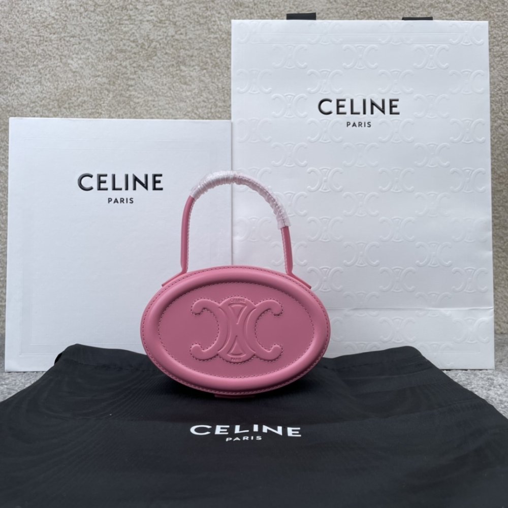 Сумка CUIR TRIOMPHE 20 см из гладкой коровьей кожи
