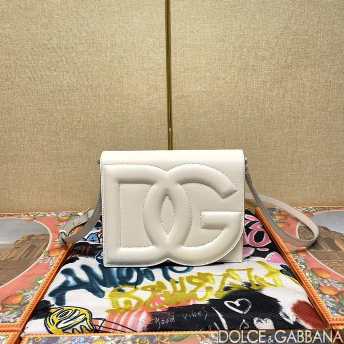 Сумка DG Logo через плече шкіряна жіноча 20 см