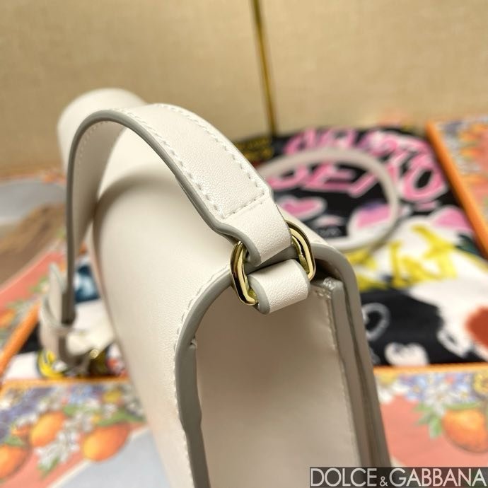 Сумка DG Logo через плече шкіряна жіноча 20 см фото 8