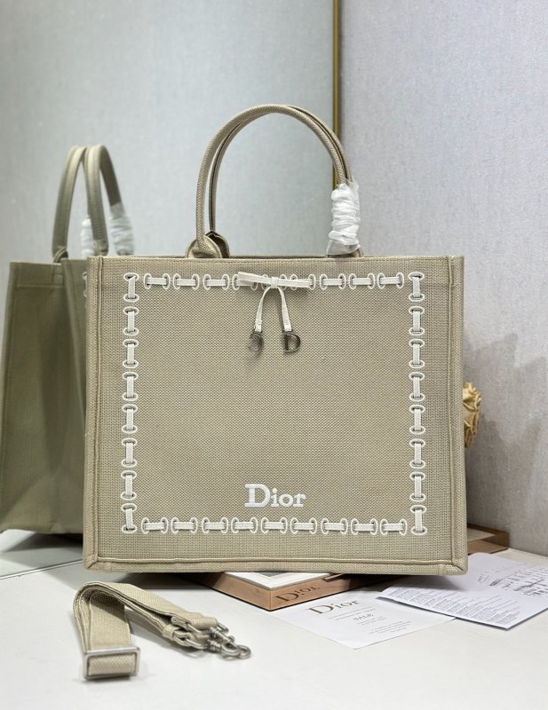 Сумка Dior Book Tote 42 см