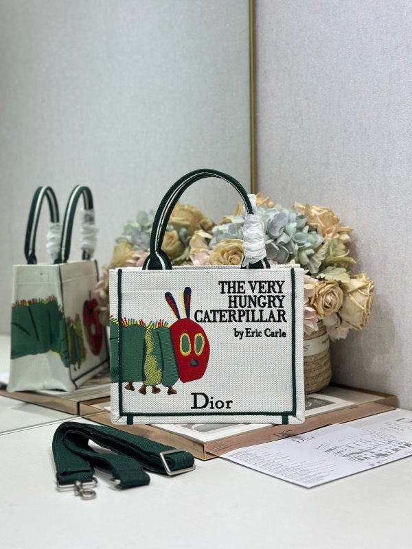 Сумка Dior Book Tote Mini 26 см
