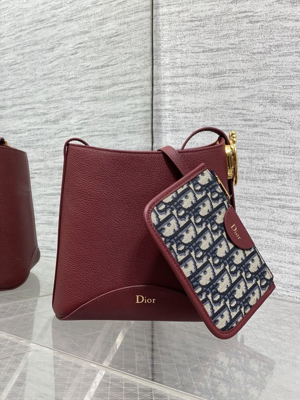 A bag Dior Medaillon 19 cm leather