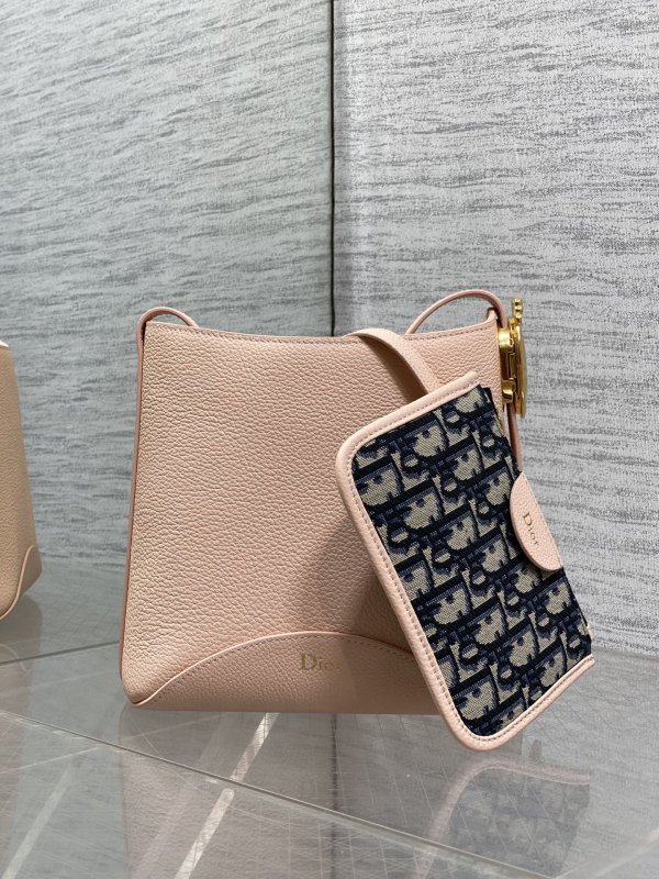 Сумка Dior Medaillon 19 см кожаная
