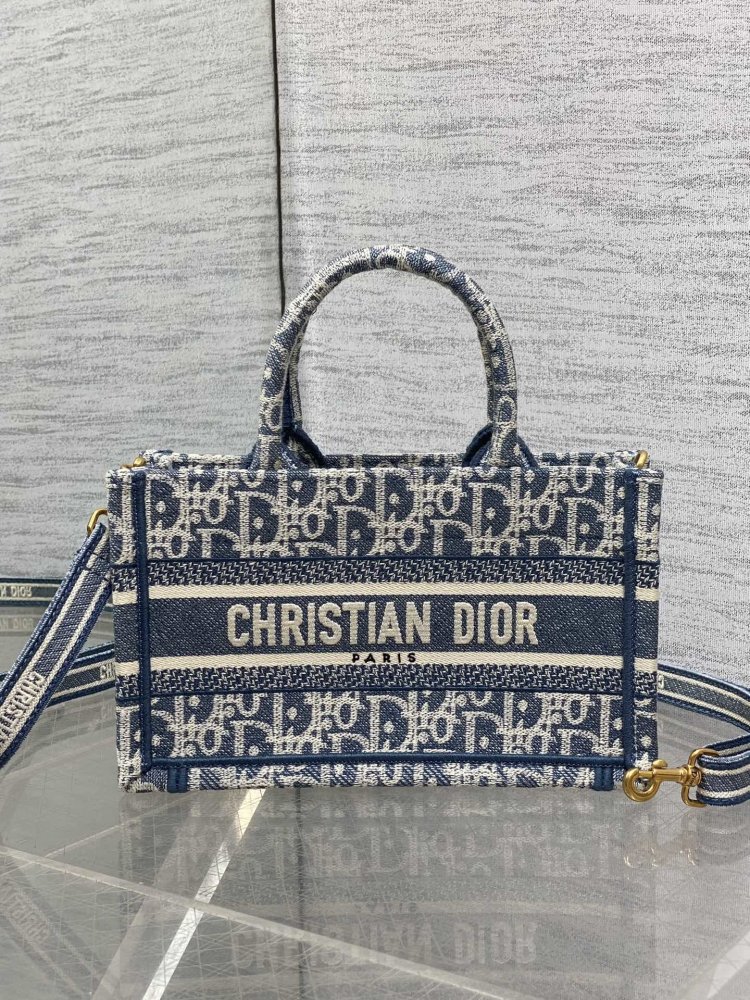 Сумка Dior Tote 21 см фото 2