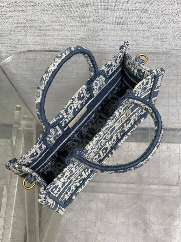 Сумка Dior Tote 21 см фото 7