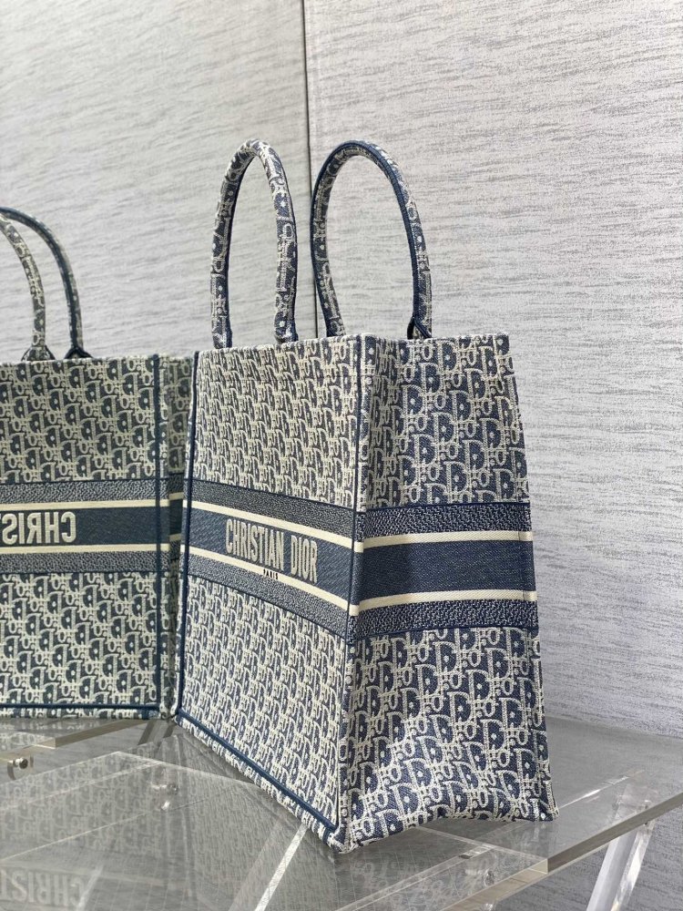 Сумка Dior Tote 42 см фото 6