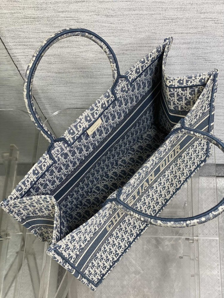 Сумка Dior Tote 42 см фото 8