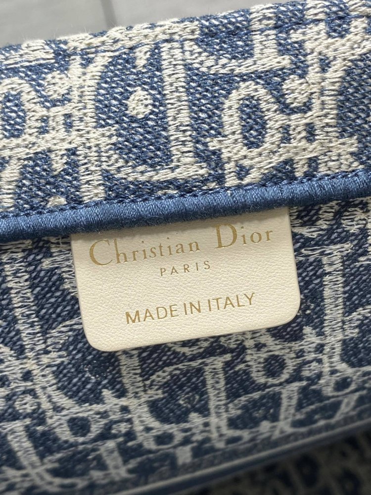 Сумка Dior Tote 42 см фото 9