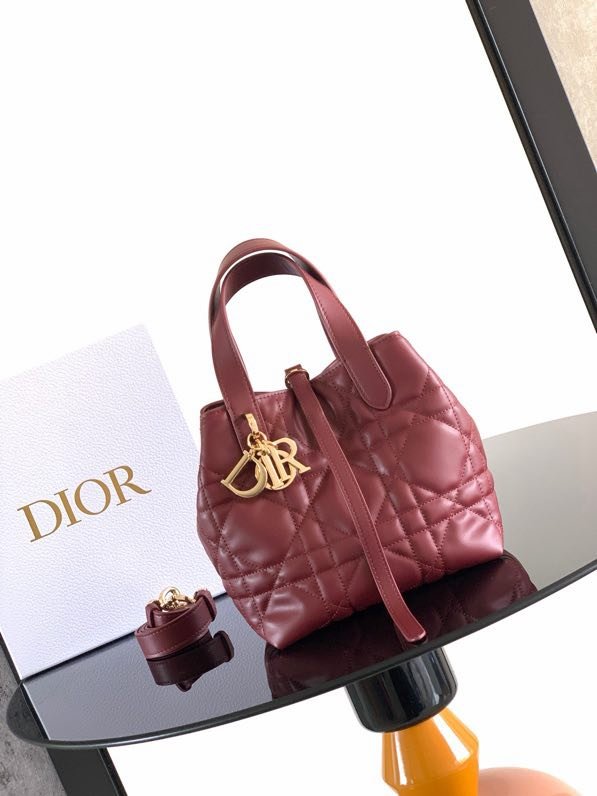 Сумка Dior Toujours 18 см женская