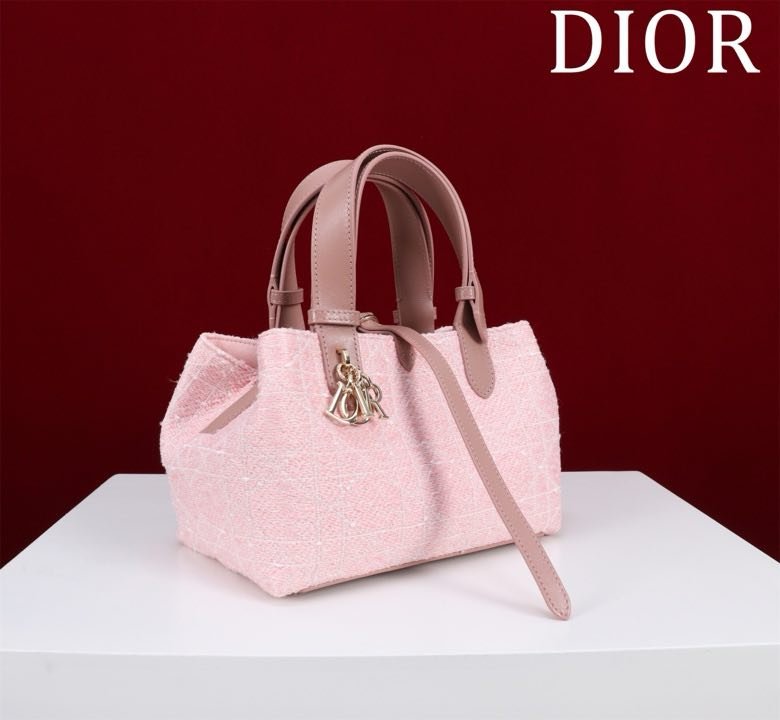 Сумка Dior Toujours из кожи 23 см фото 3