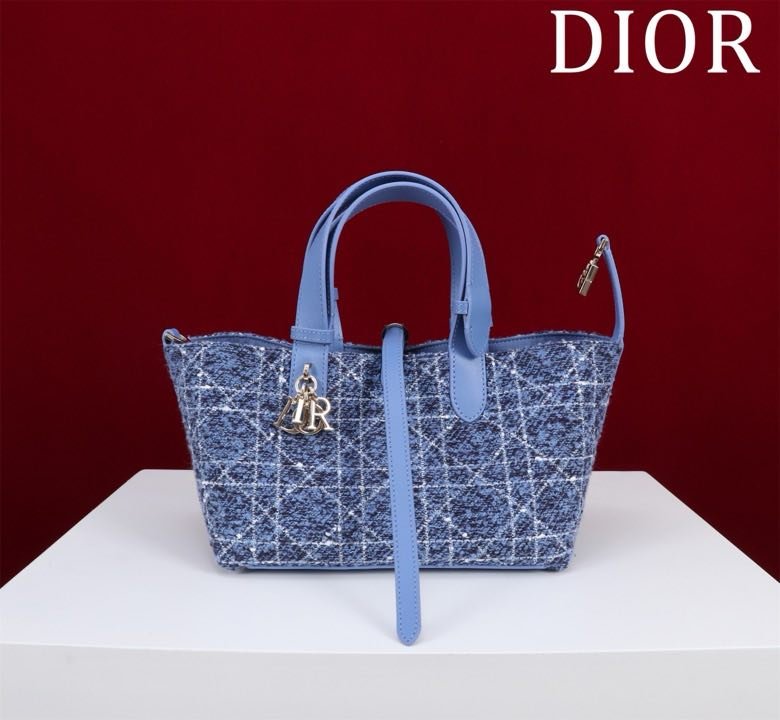 Сумка Dior Toujours из кожи 23 см фото 5