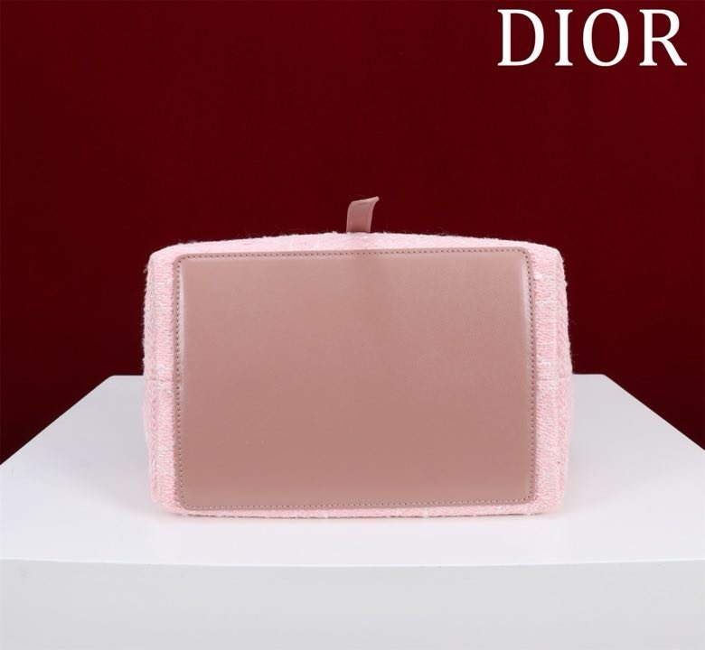 Сумка Dior Toujours из кожи 23 см фото 5