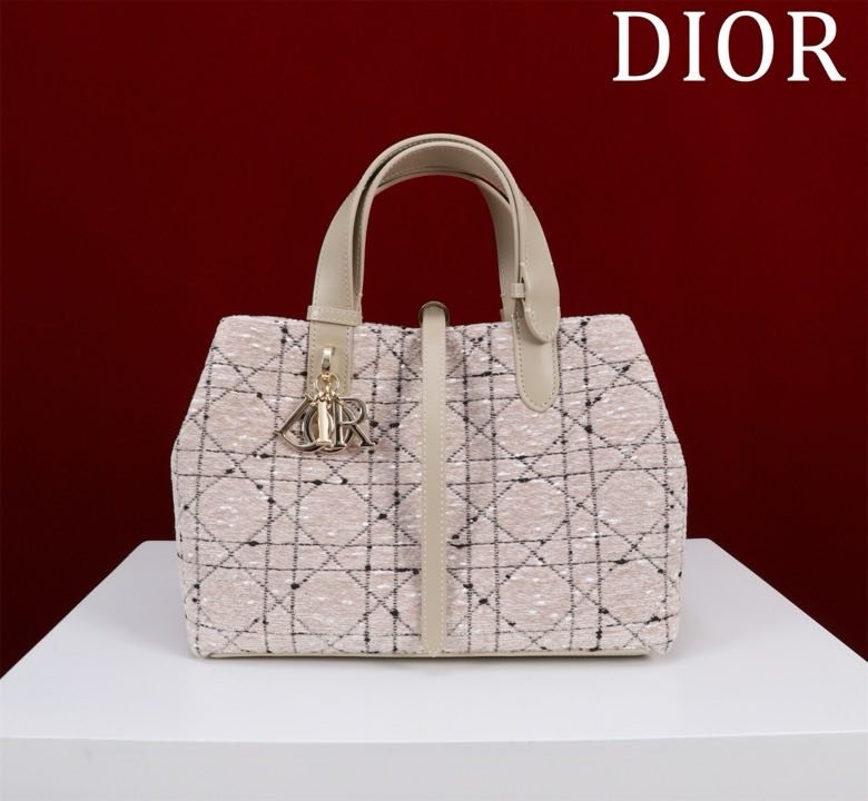 Сумка Dior Toujours из кожи 28 см фото 2
