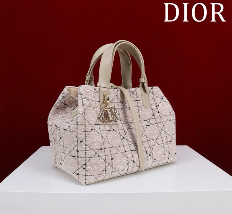 Сумка Dior Toujours из кожи 28 см фото 4