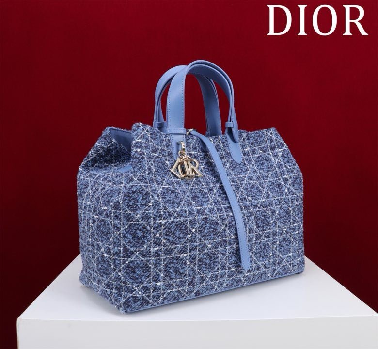 Сумка Dior Toujours из кожи 37 см фото 10