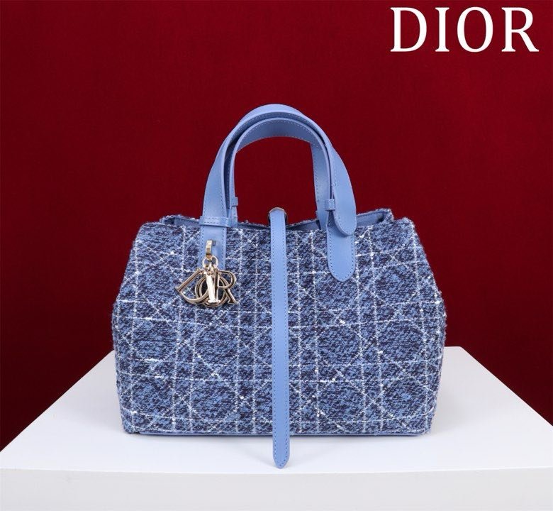 Сумка Dior Toujours из кожи 37 см фото 11
