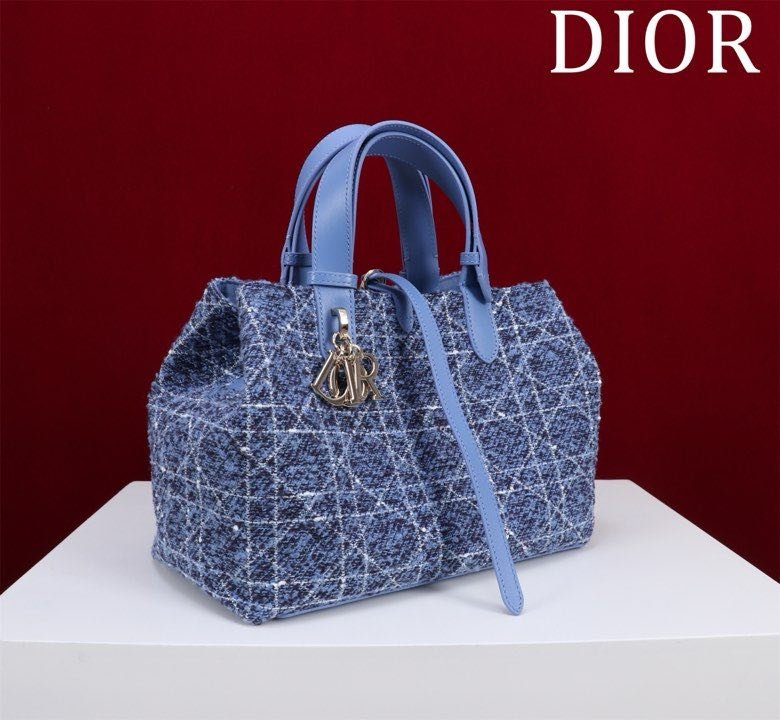 Сумка Dior Toujours из кожи 37 см фото 16