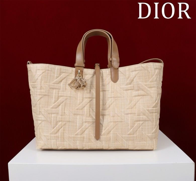 Сумка Dior Toujours из кожи 37 см фото 2