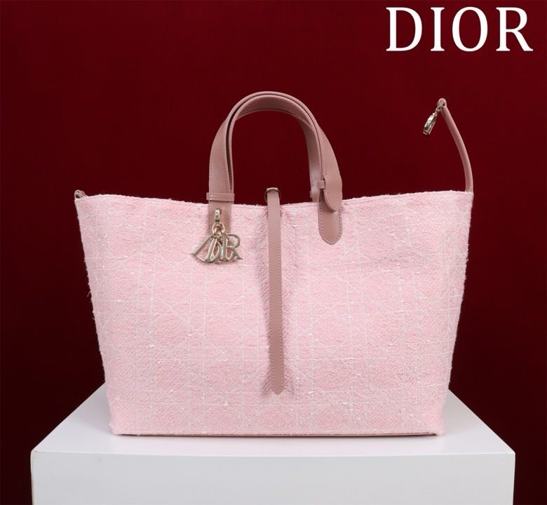 Сумка Dior Toujours из кожи 37 см фото 2