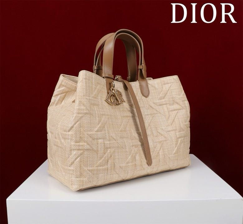 Сумка Dior Toujours из кожи 37 см фото 3