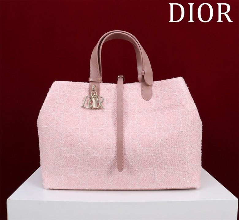 Сумка Dior Toujours из кожи 37 см фото 3