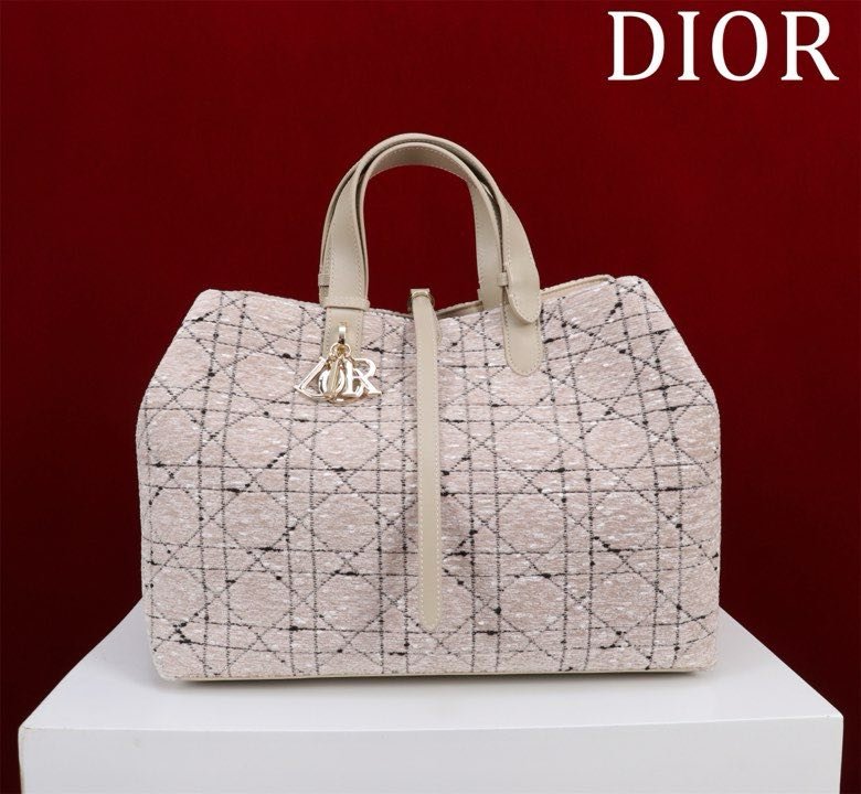 Сумка Dior Toujours из кожи 37 см фото 5
