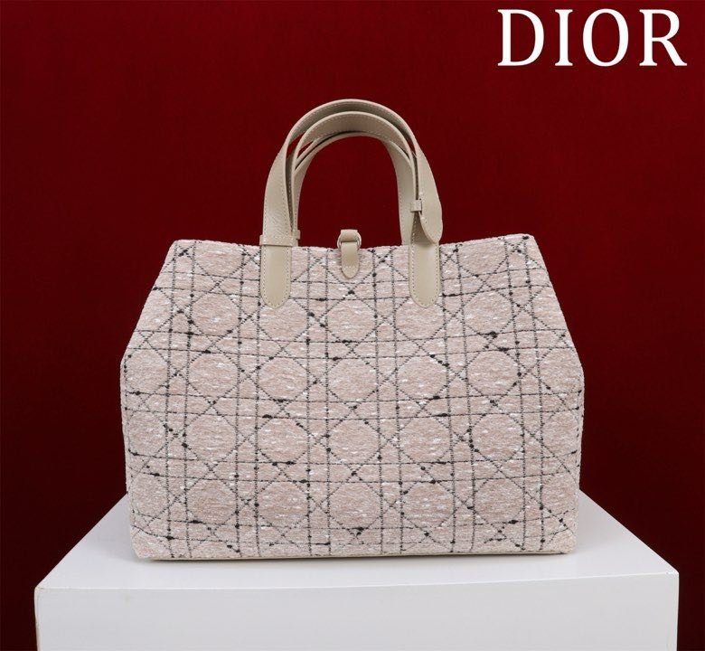 Сумка Dior Toujours из кожи 37 см фото 6