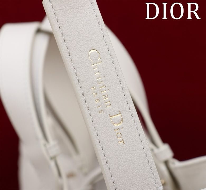 Сумка Dior Toujours из кожи 37 см фото 7