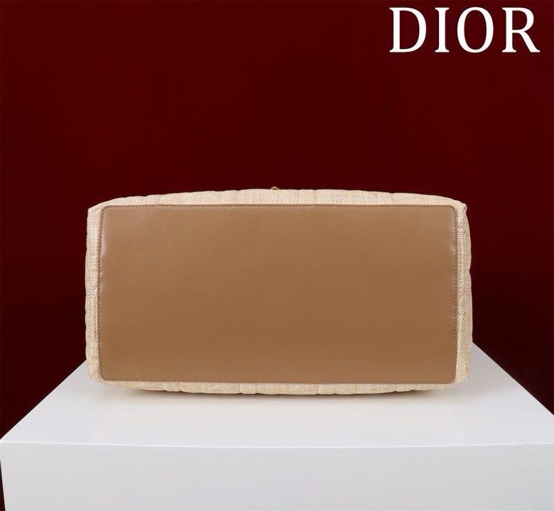Сумка Dior Toujours из кожи 37 см фото 8