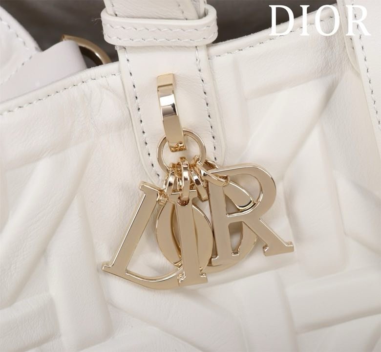 Сумка Dior Toujours из кожи 37 см фото 8