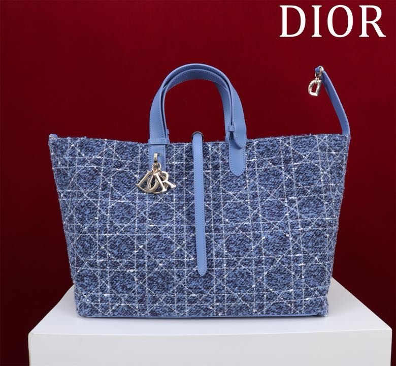 Сумка Dior Toujours из кожи 37 см фото 8