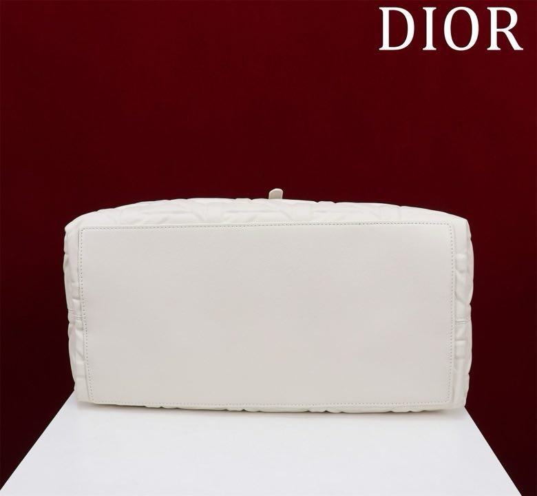 Сумка Dior Toujours из кожи 37 см фото 9
