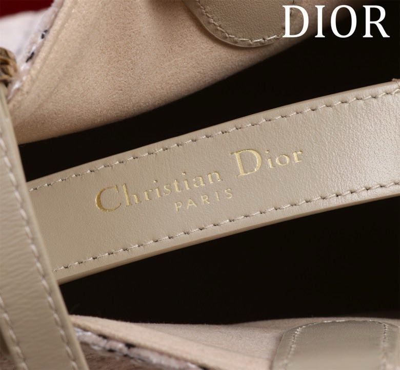 Сумка Dior Toujours из кожи 37 см фото 9