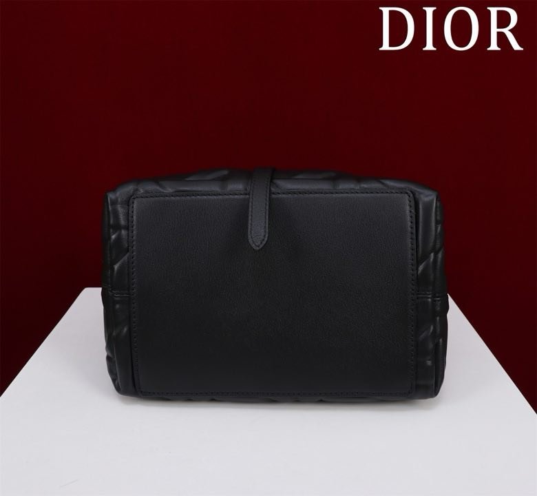 Сумка Dior Toujours из кожи с узором Macrocannage 23 см фото 5