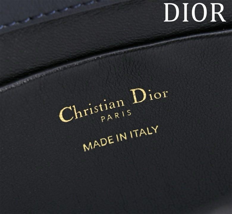 Сумка Dior Toujours из кожи с узором Macrocannage 24 см фото 9