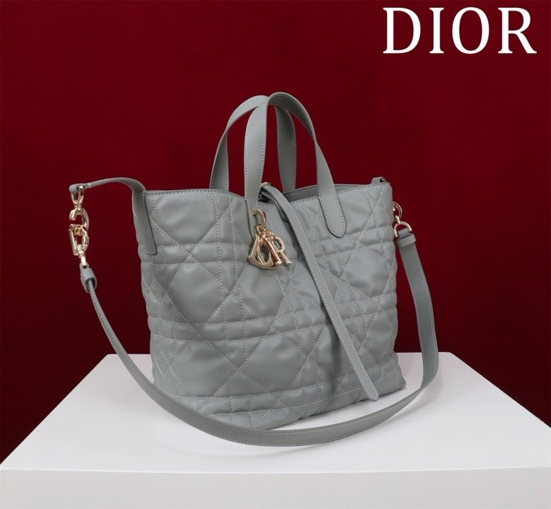 Сумка Dior Toujours из кожи с узором Macrocannage 25 см фото 2