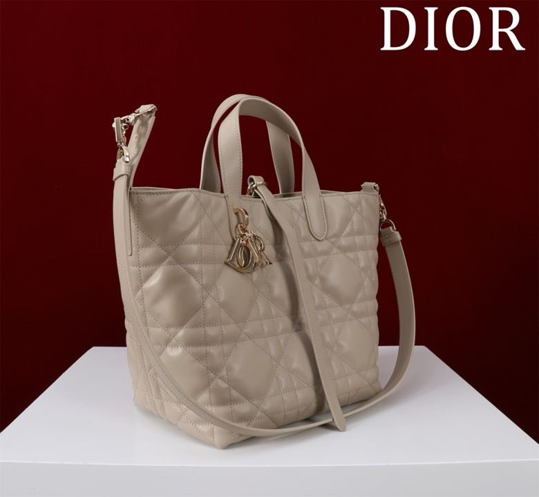 Сумка Dior Toujours из кожи с узором Macrocannage 25 см фото 2
