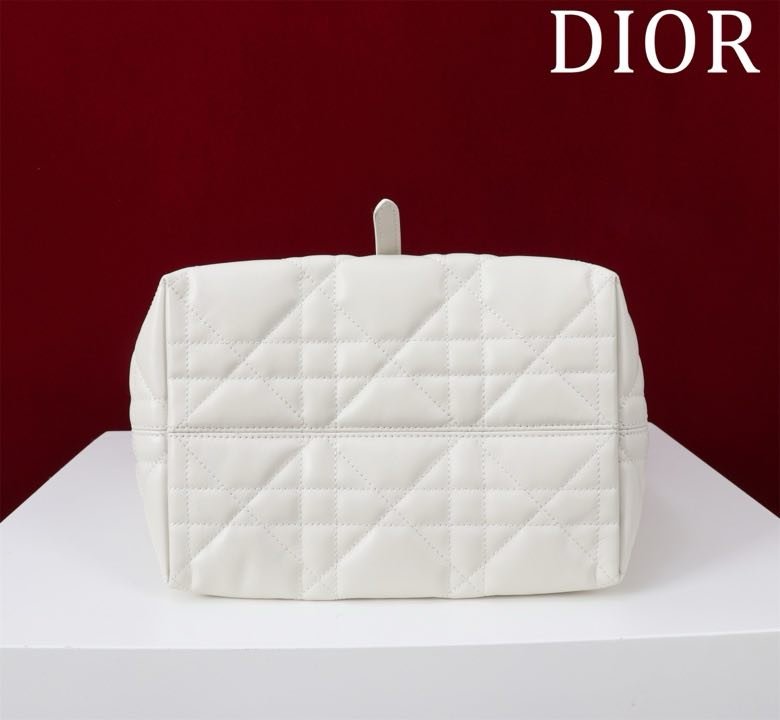 Сумка Dior Toujours из кожи с узором Macrocannage 25 см фото 3