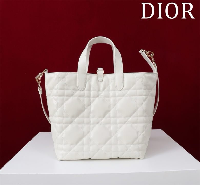 Сумка Dior Toujours из кожи с узором Macrocannage 25 см фото 5